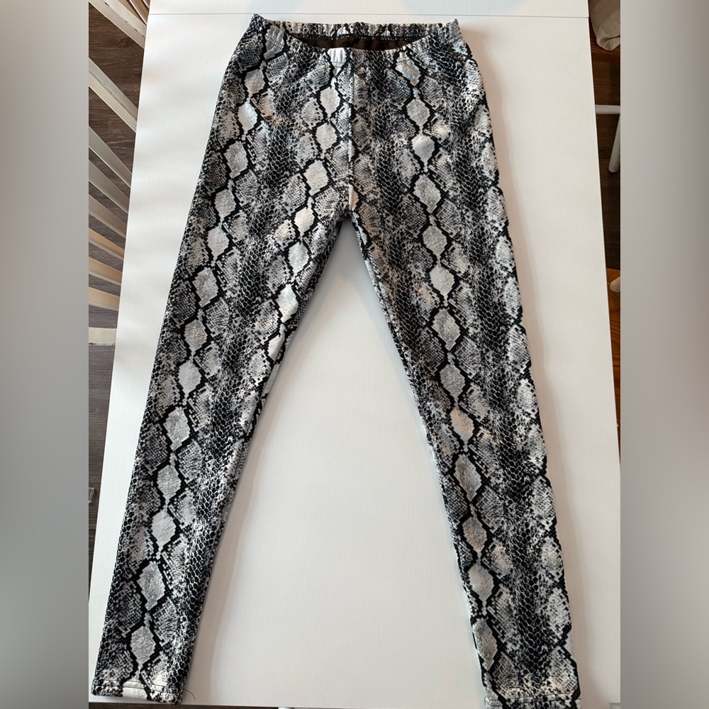 Snakeskin Print Just Cozy Leggings